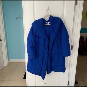 blue oversized puffer jacket
